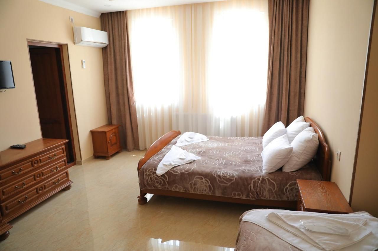 Отель Hotel Luxor Тбилиси-7